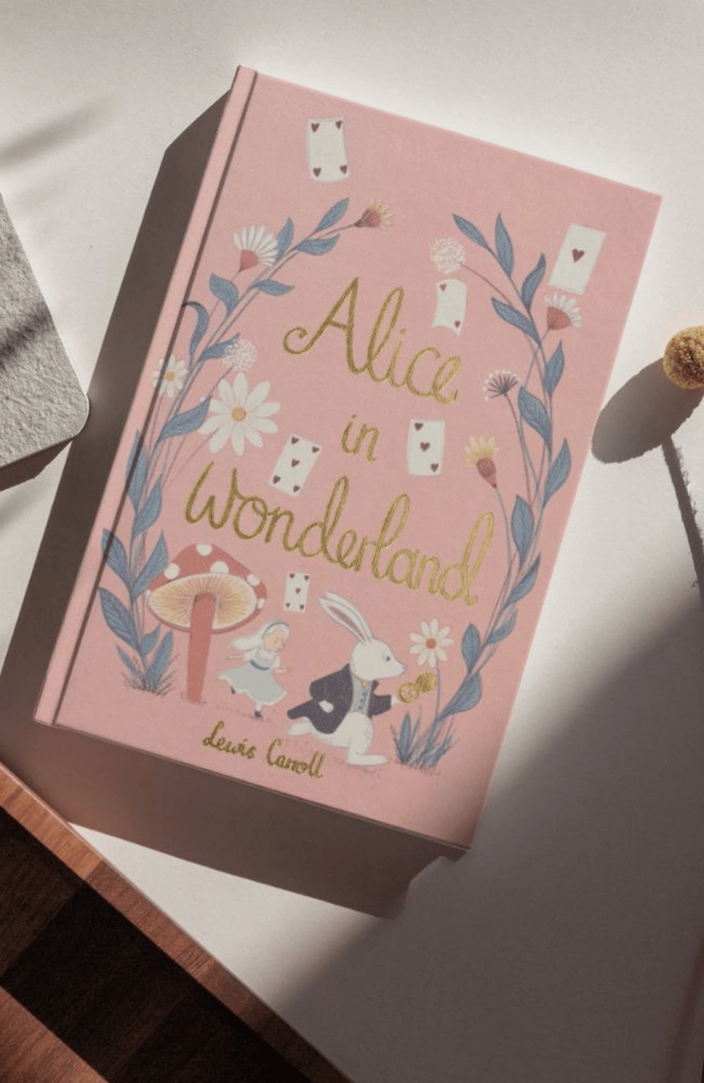Alice in Wonderland Limited Collector’s Edition (sprayed edges)