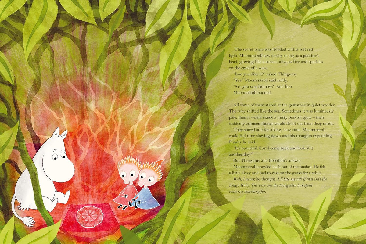 A Treasury of Moomin Tales: Adapted from three classic stories by Tove Jansson (Hardback)