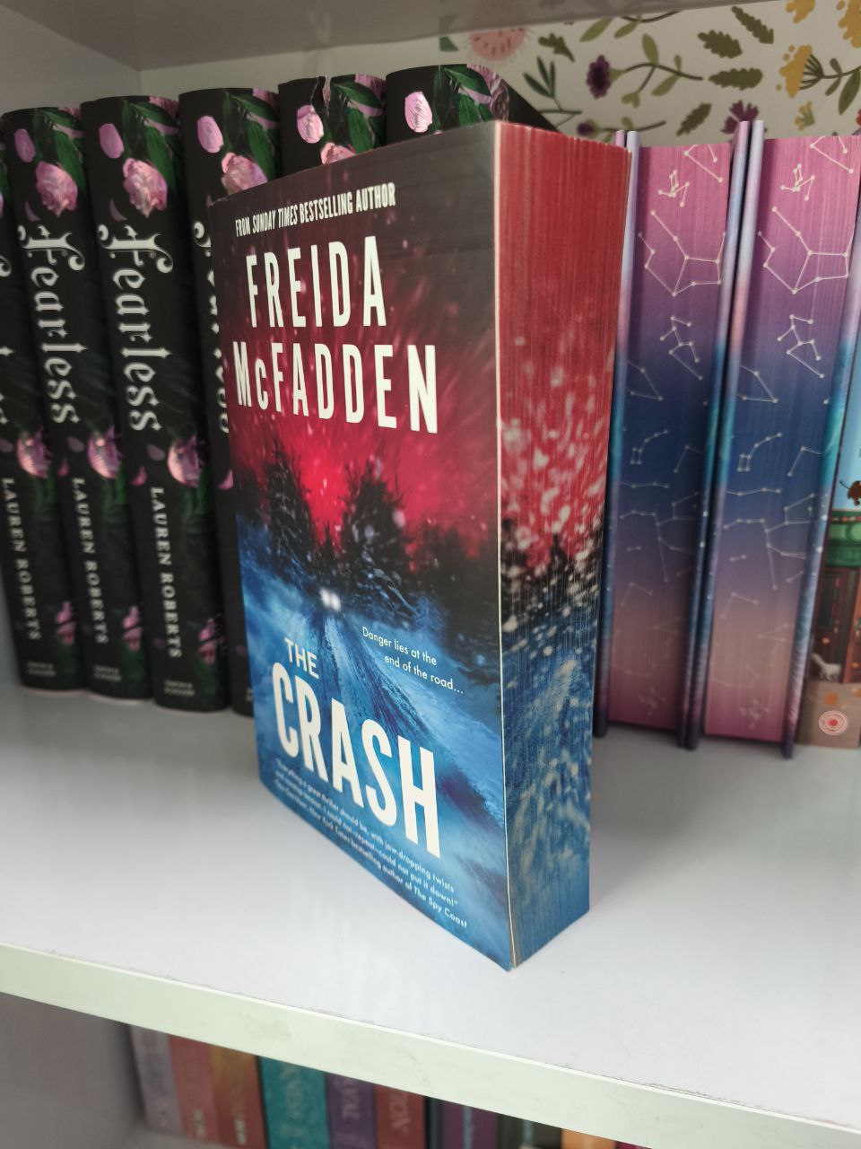 The Crash: exclusive sprayed edges (paperback)