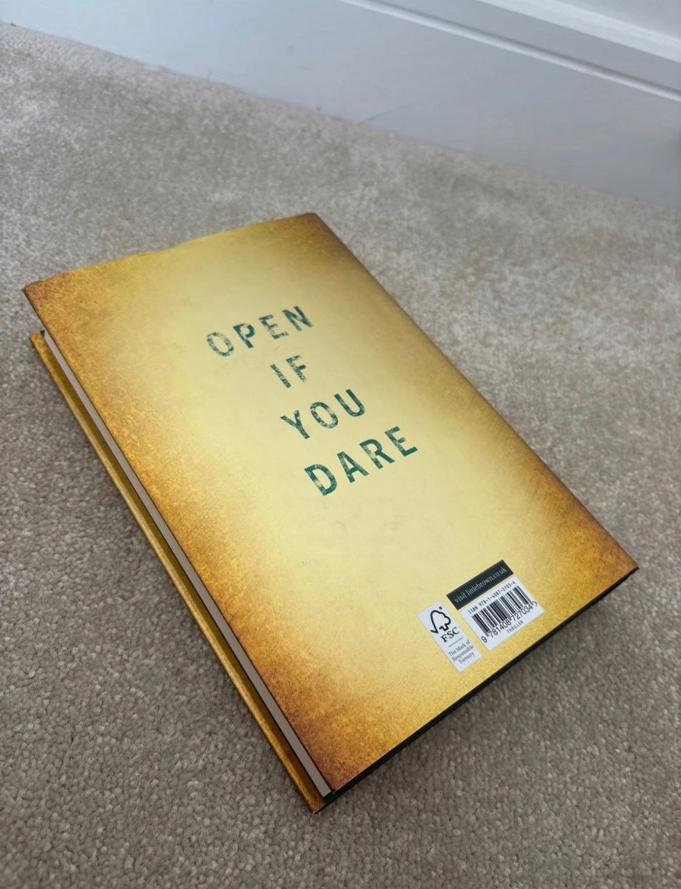 Verity by Colleen Hoover Hardcover collector's edition (digitally signed)
