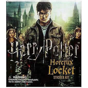 Harry Potter Locket Horcrux Kit and Sticker Book (Harry Potter (english))