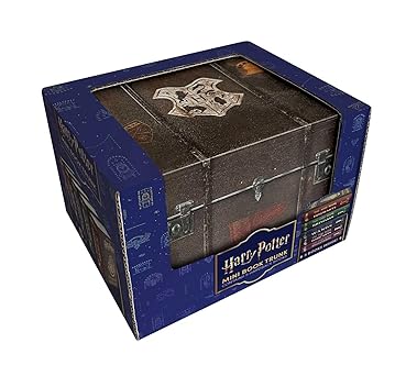 Harry Potter: Mini Book Trunk (Hardcover)