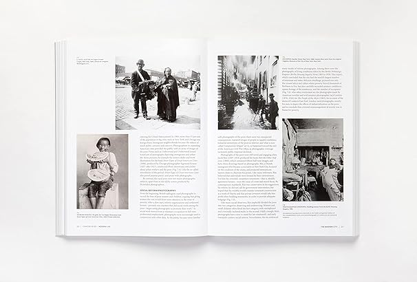 Photography Fifth Edition: A Cultural History (Paperback)