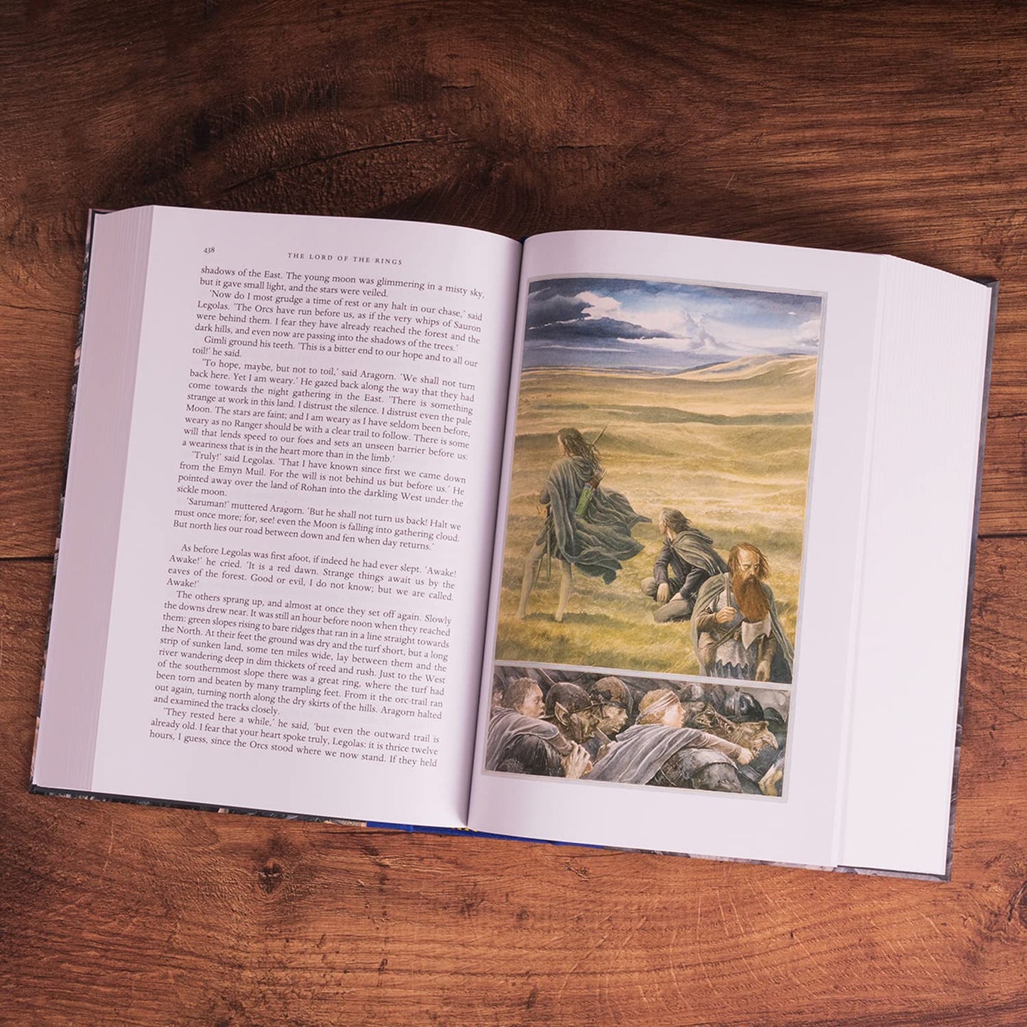 The Lord of the Rings J. R. R. Tolkien (hardback illustrated slipcase edition)