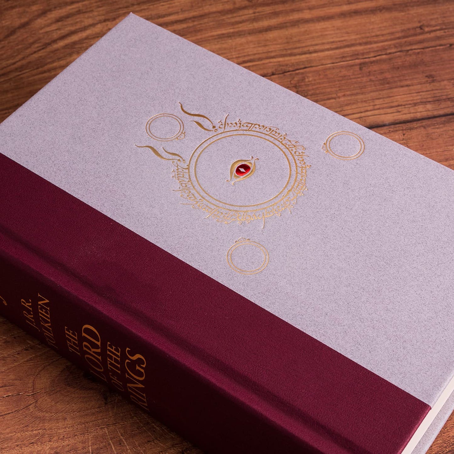 The Lord of the Rings J. R. R. Tolkien (Hardback deluxe edition)