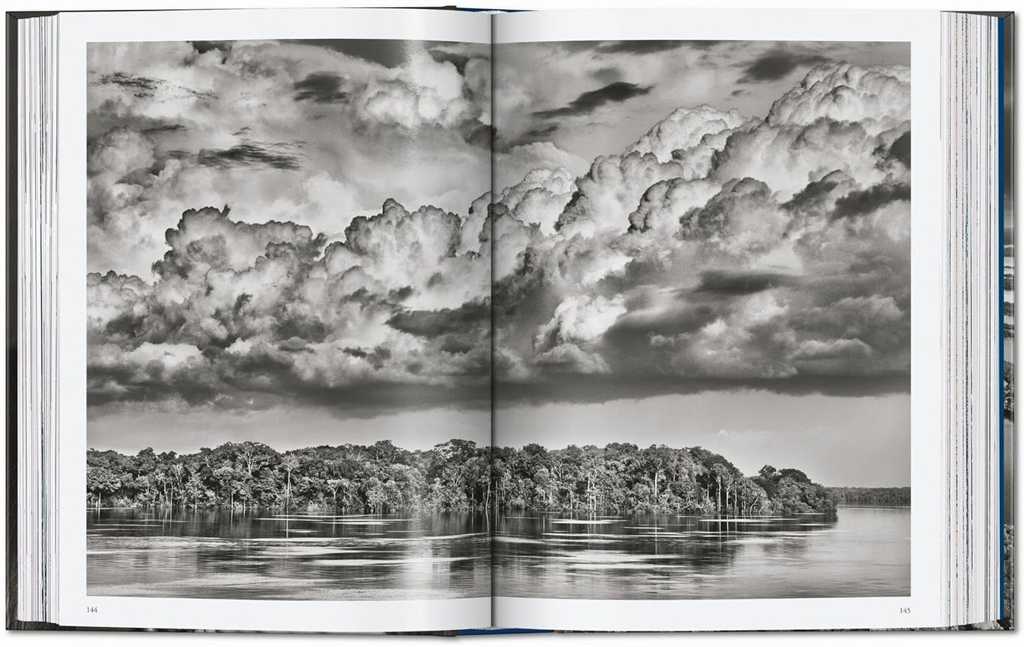 Sebastião Salgado. Amazônia. 45th Ed. - 45th Edition (Hardback)