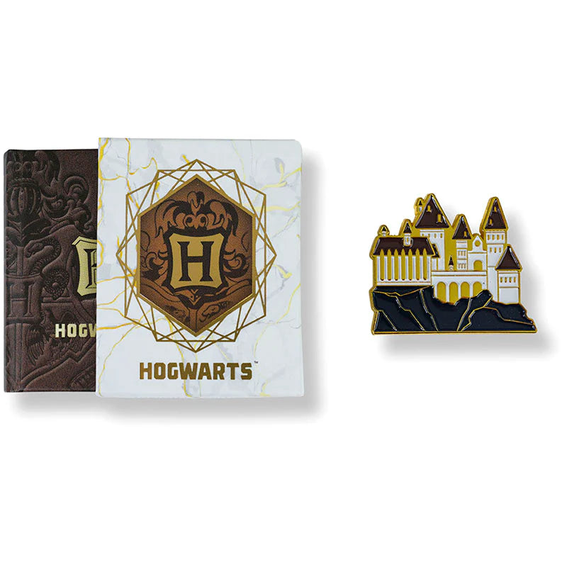 Harry Potter: Hogwarts Tiny Book and Pin Set
