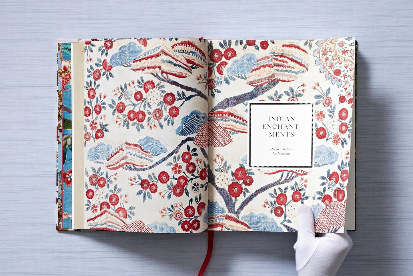 The Book of Printed Fabrics. From the 16th century until today (Hardback)