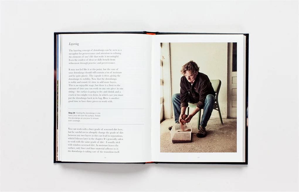 Dorodango: The Japanese Art of Making Mud Balls (Hardback)