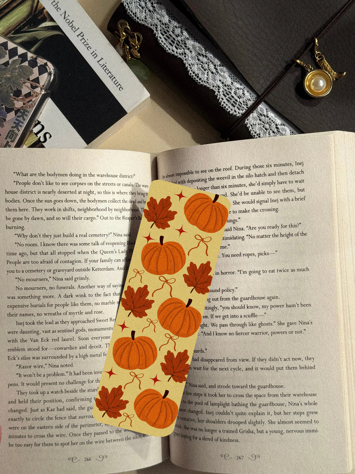 pumpkin pages bookmark image 1